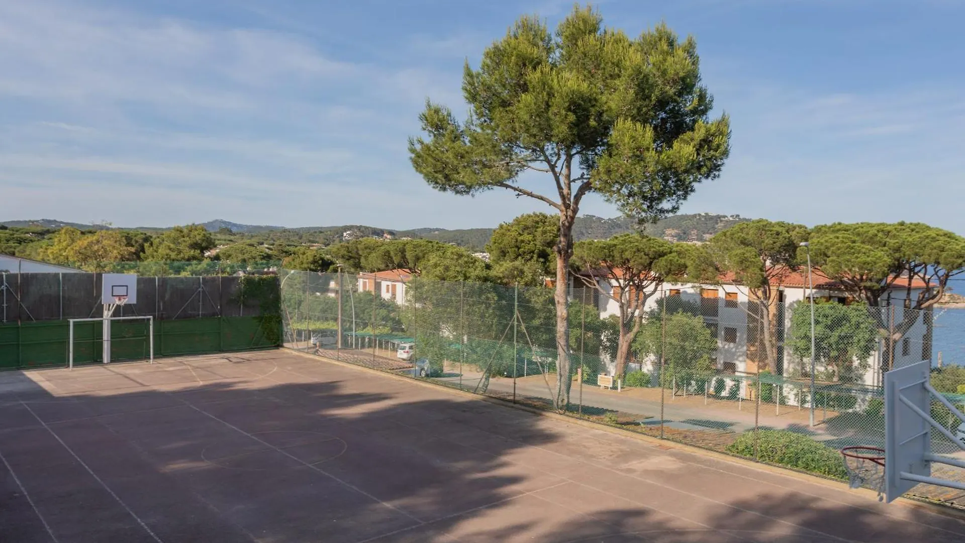 Apartament Gran Amb Vistes Al Mar, Piscina I Parquing Calella De Palafrugell 0*,  Spain