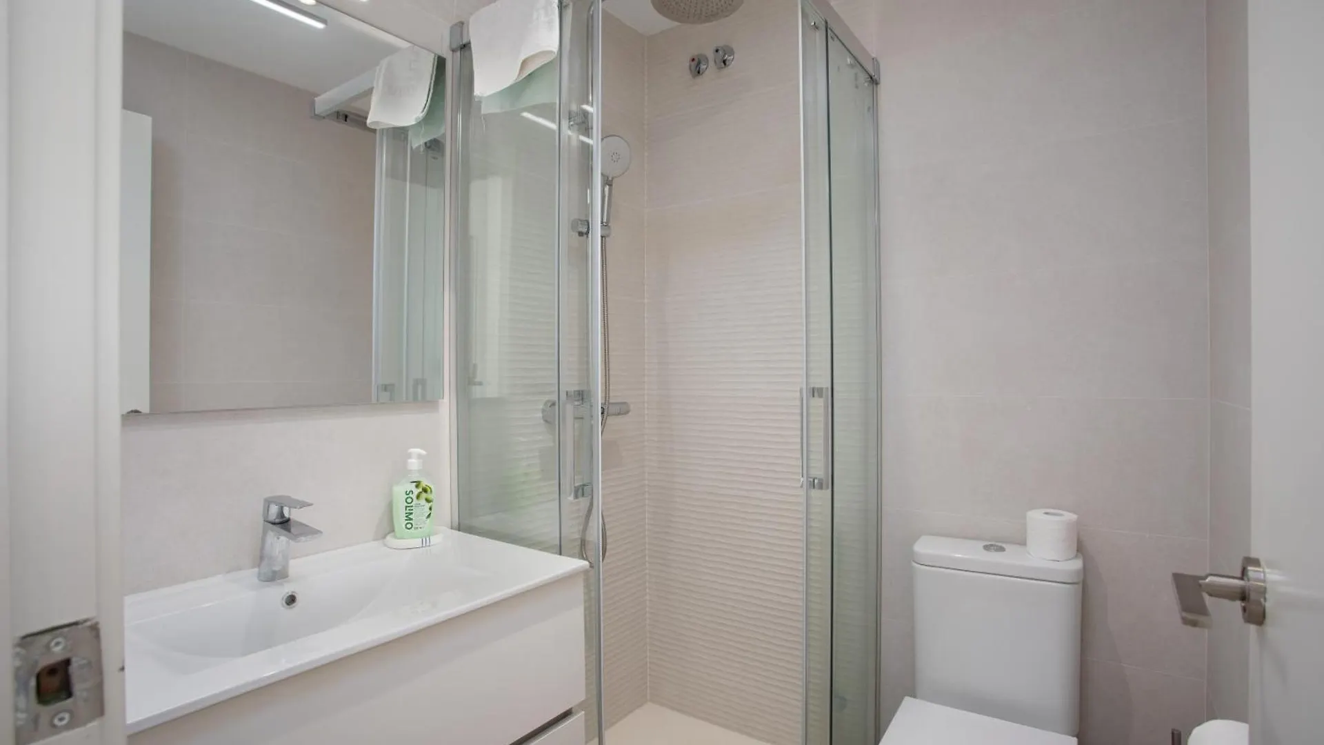 Apartament Gran Amb Vistes Al Mar, Piscina I Parquing Calella De Palafrugell 0*,  Spain