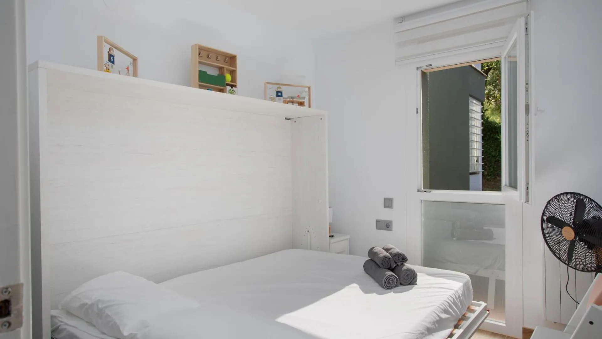 Apartment Apartament Gran Amb Vistes Al Mar, Piscina I Parquing Calella De Palafrugell