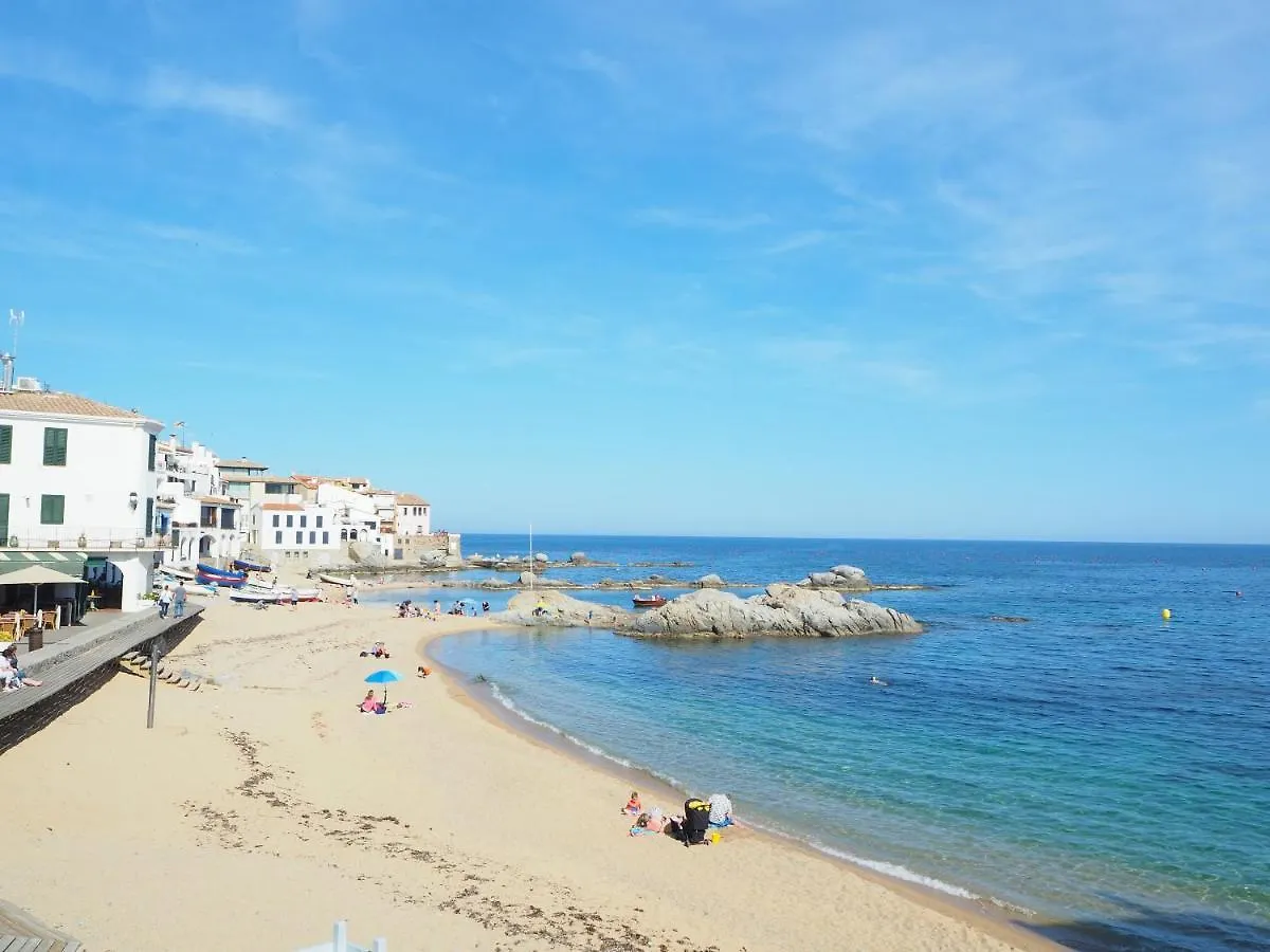 Apartament Gran Amb Vistes Al Mar, Piscina I Parquing Calella De Palafrugell 0*,  İspanya